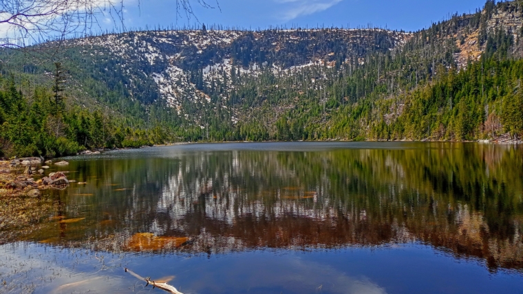 Plešné jezero a Plechý 1