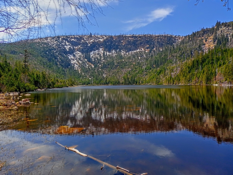 Plešné jezero a Plechý 1
